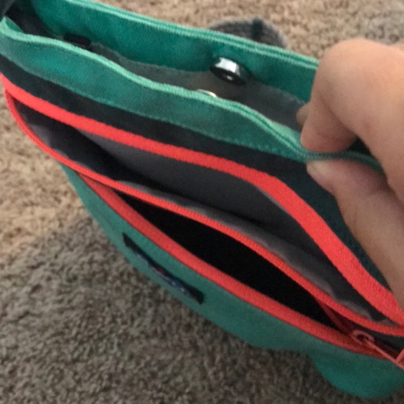 Kavu crossbody - Picture 5 of 5